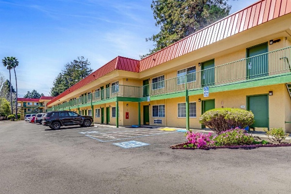 Quality Inn Santa Cruz image 3